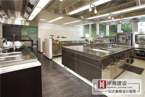 廣州餐飲飯店廚房在裝修設(shè)計(jì)時(shí)要注意事項(xiàng)有哪些？